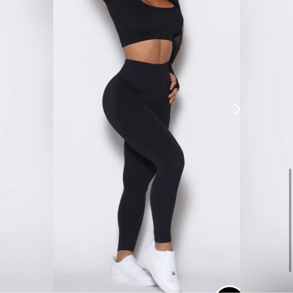 EUC Black Bombshell Figure Scrunch Leggings Size XS Made in USA - Picture 6 of 11